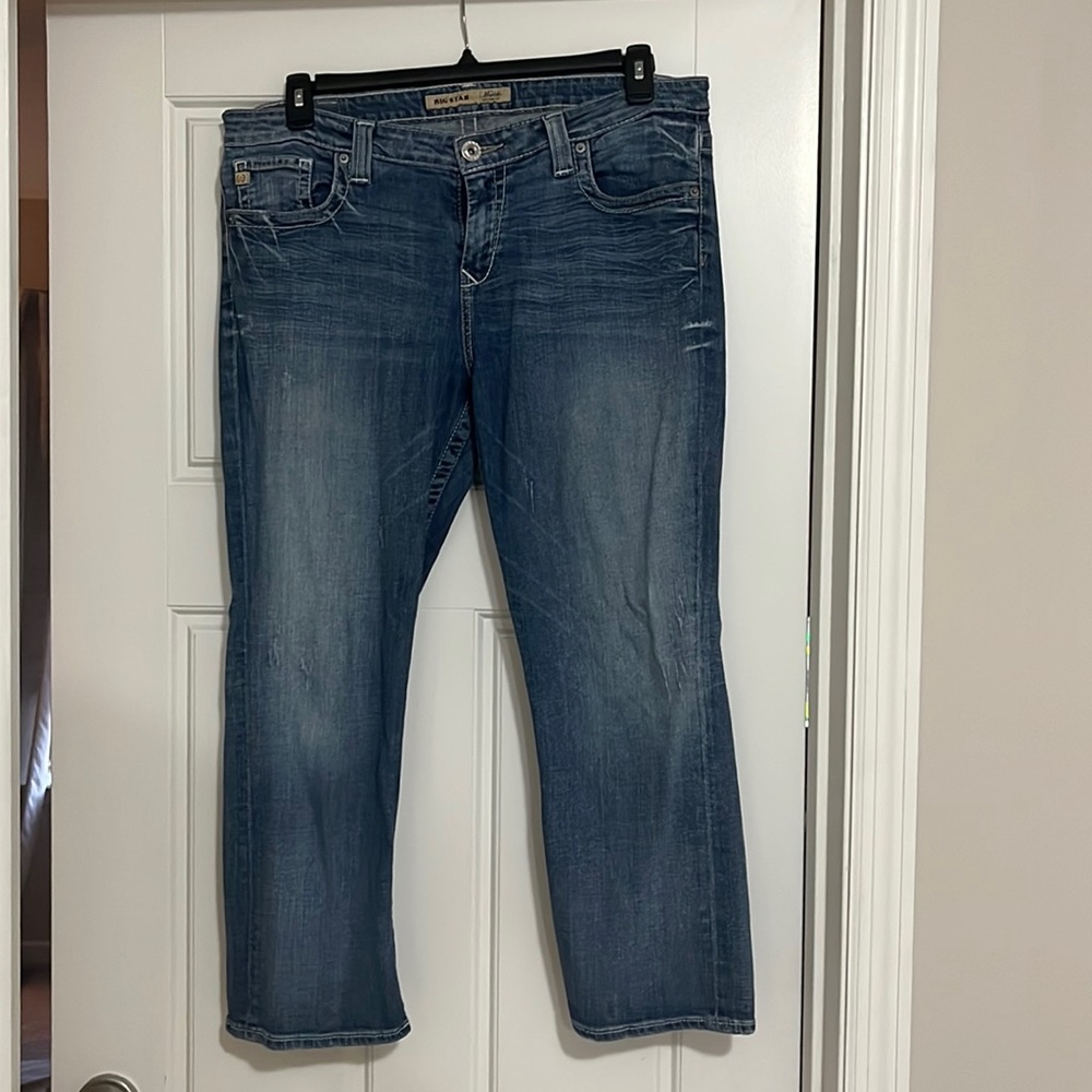 Big Star Women’s Capris Sz. 34- Like new